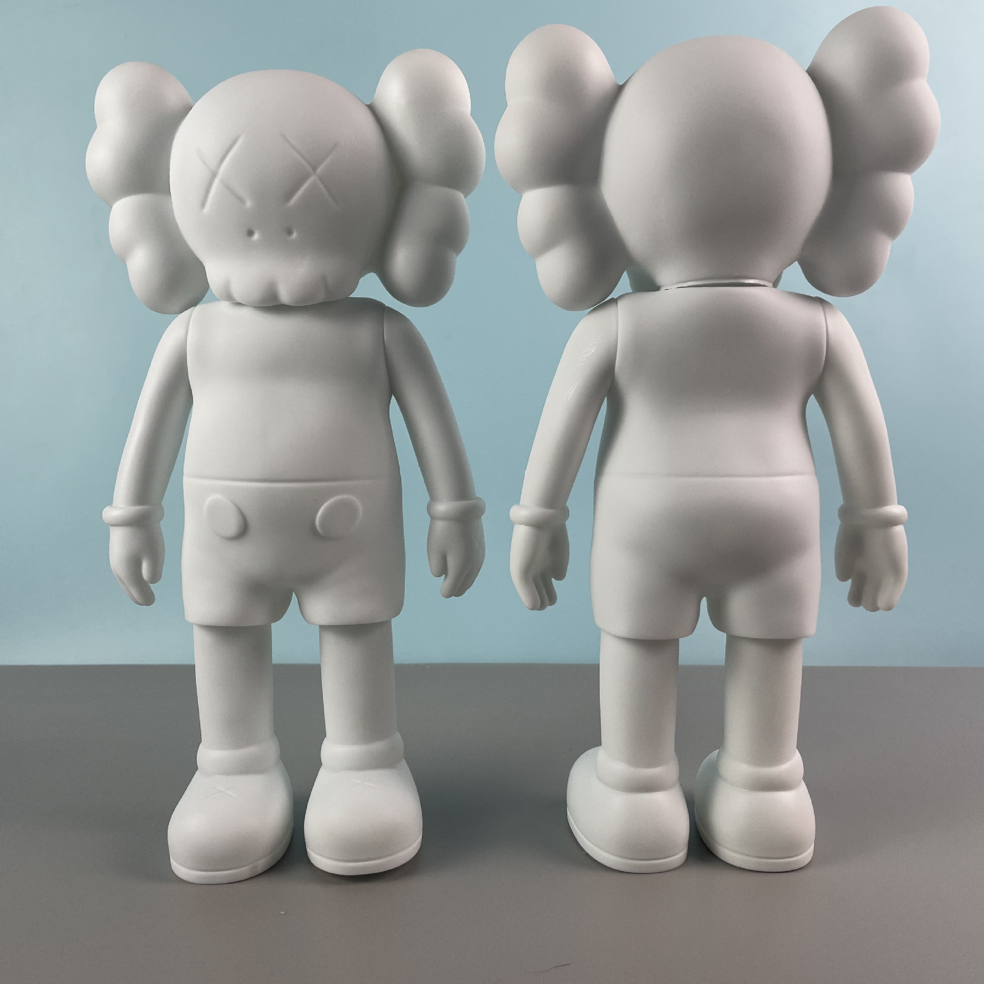 흰색 배아 Kaws35cm_구멍 없음
