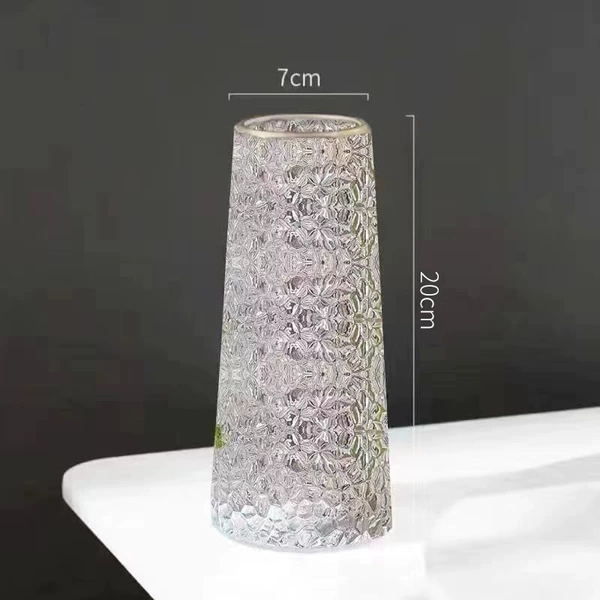 Golden mouth/linen vase