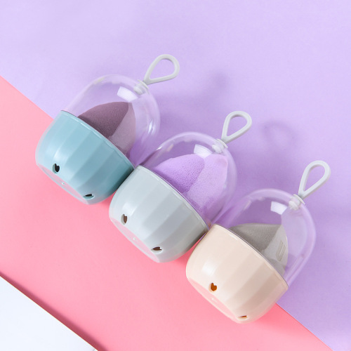 Travel-friendly, portable, and hangable transparent case with angled-cut makeup sponge—cute gourd-shaped puff that dries quickly, preventing mold while keeping water droplets at bay.