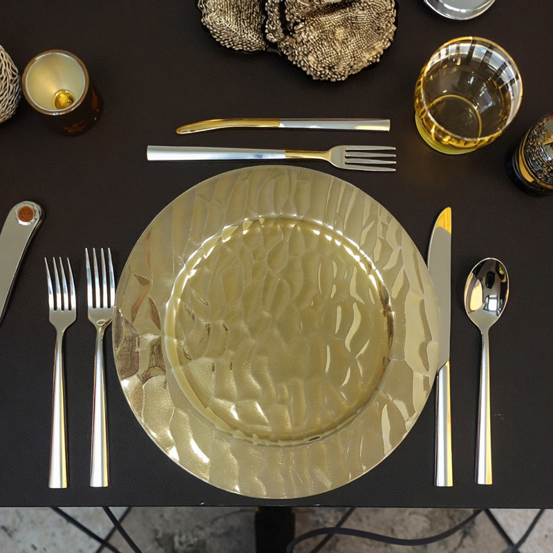 Wedding Hotel Party Hammered Texture Decorative Plastic Fruit Plate Electroplated Gold Shiny High-End Style Charger Plates Wedding Hotel Party Hammered Texture Decorative Plastic Fruit Plate Electroplated Gold Shiny High-End Style Charger Plates