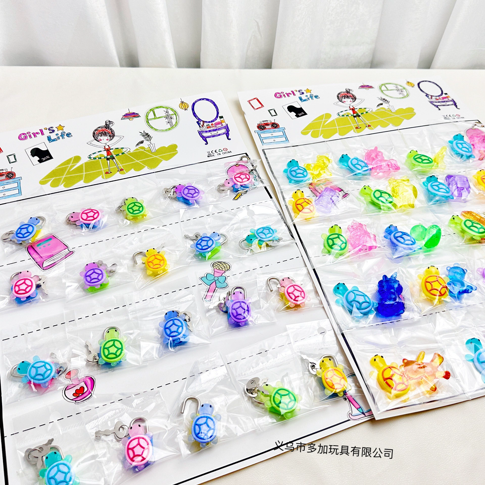 A подвесная версия черепахи ключ замок маленькая игрушка черепаха смола украшение напольный киоск игрушка развивающая игрушка школа горячая продажа