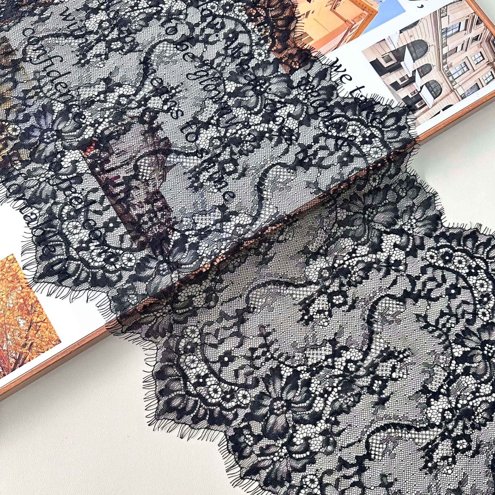 Encaje bordado floral negro tejido de encaje de 29cm tridimensional hueca ropa vestido de novia accesorios de bricolaje al por mayor