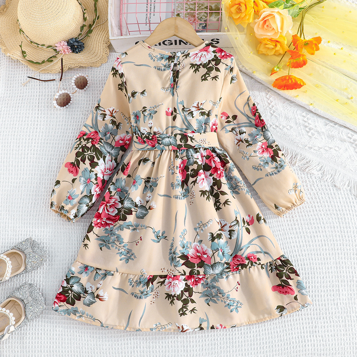 2024 Sommer neues zweiteiliges Set mit Blumendruck für Mädchen und Kinder mit langen Ärmeln und Gürtel_voghion.com