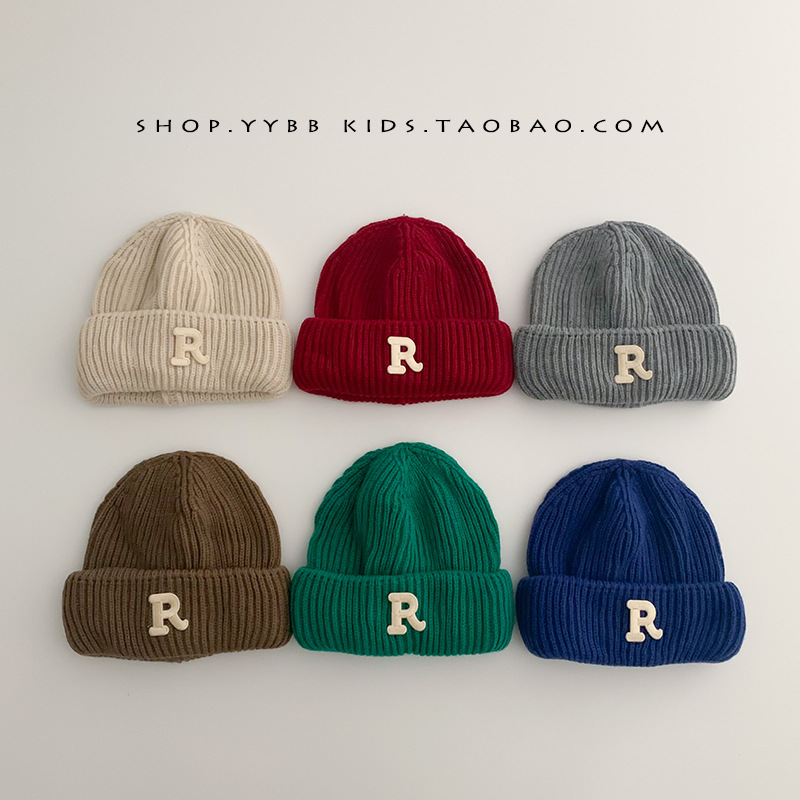 Baby Embroidered Alphabet Knitted Hat for Autumn and Winter, Unisex Children's Warm and Thick Baby Hat, Hooded Knit Hat