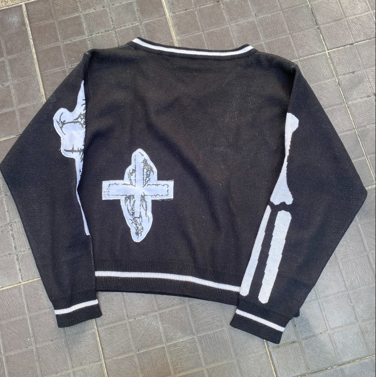 Europa y los Estados Unidos transfronterizos Halloween oscuro esqueleto impresión suéter de cuello en v camisa de punto de moda oscuro retro blusa suelta