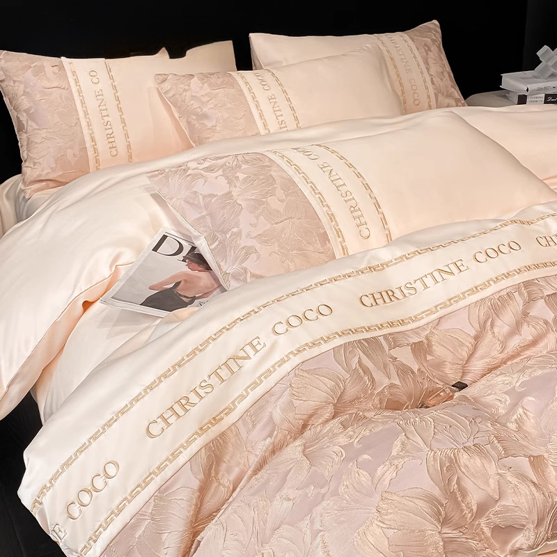 Juego de cuatro piezas de cama jacquard de seda de hielo de verano 2025 nueva funda de edredón de sábana fresca ropa de cama de alta gama de lujo ligero