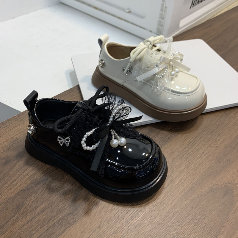 Wholesale 2026 Spring Pearl Lace Bow Girls Princess Shoes Fashion Glossy Girls Small Fragrance Leather Shoes