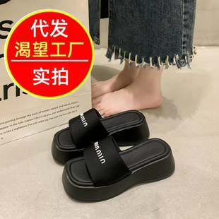 �W�t�ɸ���һ�֛���Ь�⴩Ů2026���ļ��¿�ٴ����e���ߛ���Ь
