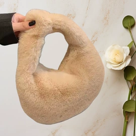 女士手提包;毛绒玩具;成人帽