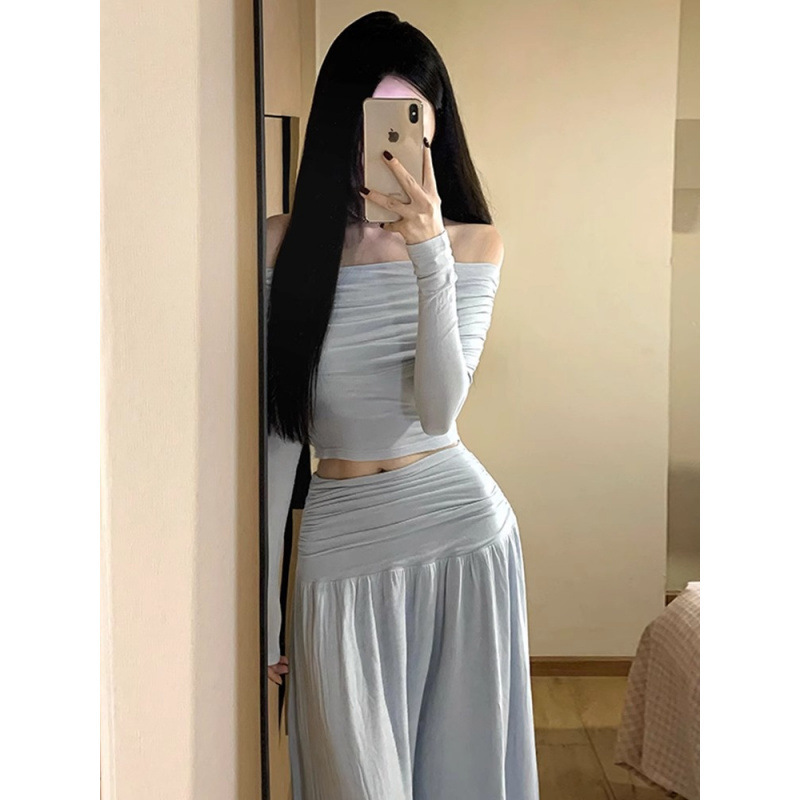 Spicy girl style, elegant one-shoulder long-sleeve T-shirt, women's early autumn high-waisted A-line skirt, two-piece set Spicy girl style, elegant one-shoulder long-sleeve T-shirt, women's early autumn high-waisted A-line skirt, two-piece set