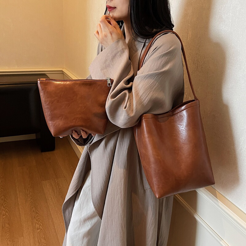 小众软皮水桶包包女2025新款潮时尚百搭单肩包女大容量简约腋下包|undefined