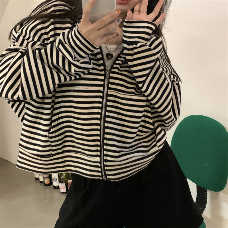 455g Weight Long Sleeve Sleeve Length Zipper Placket Type Polyester Fabric Type Short Top Length Hoodie Tops Type Casual, Daily Occasion Hooded Neckline Regular Fit Fit Type Stripe Pattern Spring, Autumn Season Women's Gender Casual, Streetwear Style Women's Casual Streetwear Stripe Zipper Hoodie 25