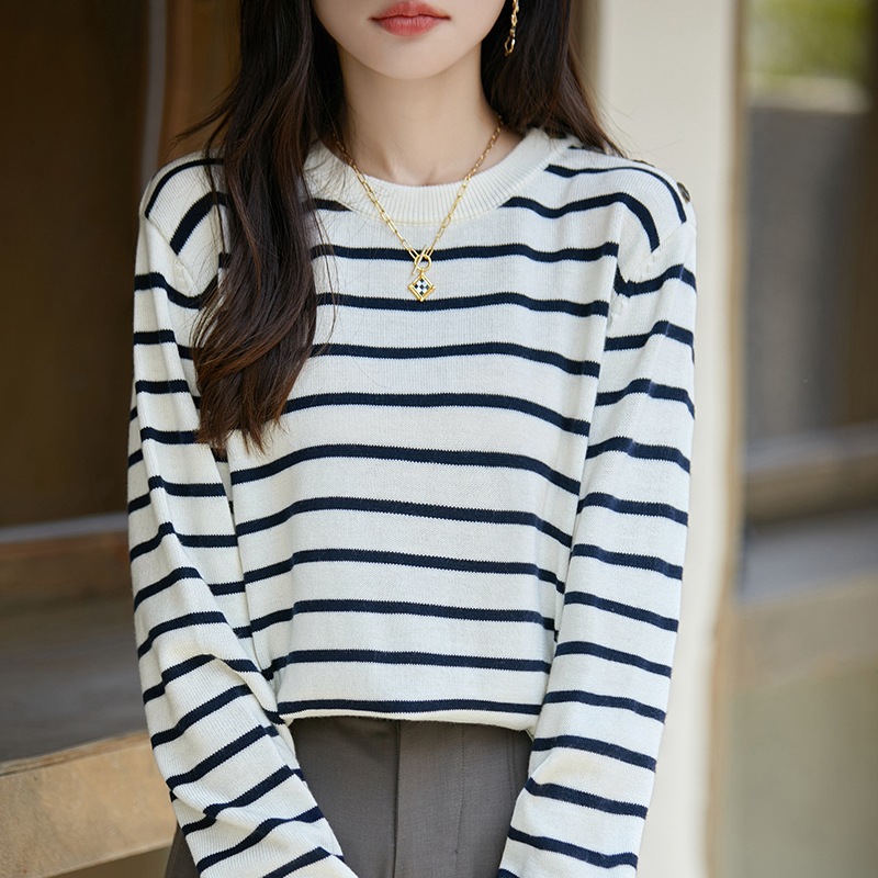 Spring woolen sweater, body-friendly long-sleeve, oversize