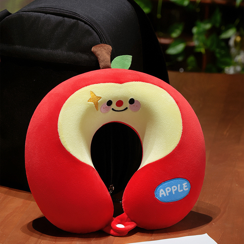 Almohada u de manzana roja 30 * 32 CM / 0,26 kg
