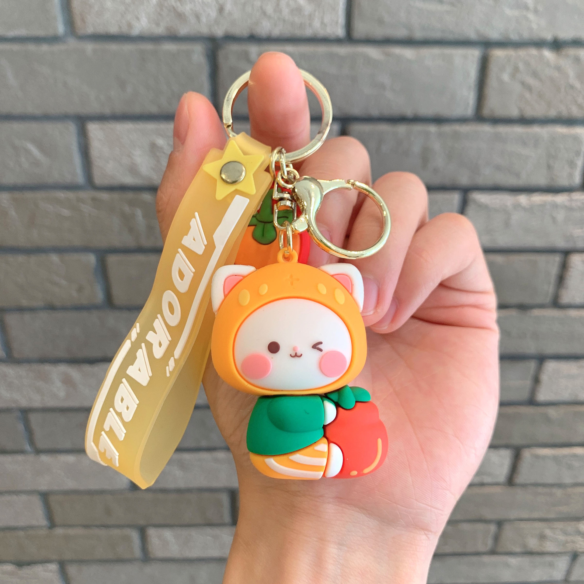 Lovely Fruit Cat Keychain Cartoon Doll Colgante Car Keychain Colgante Bolso de pareja Colgante Regalo