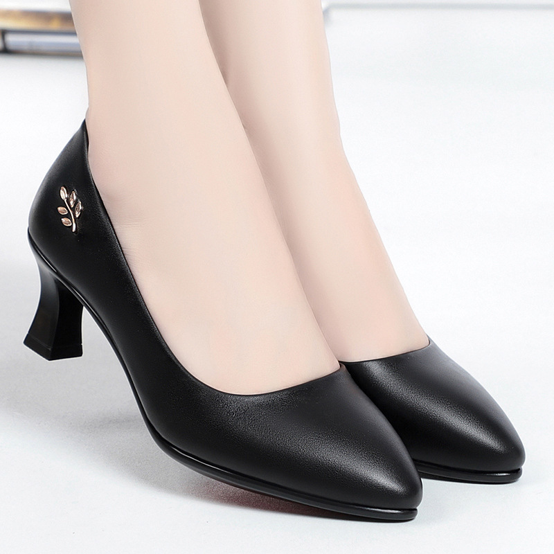 Medium-Heeled Flats for Women 2021 New Spring and Summer Soft Leather Women's Shoes for Middle-Aged Women with Fat and Wide Feet, High-Heeled Shoes for Mothers Medium-Heeled Flats for Women 2021 New Spring and Summer Soft Leather Women's Shoes for Middle-Aged Women with Fat and Wide Feet, High-Heeled Shoes for Mothers