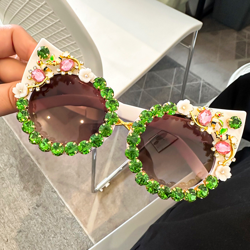 Cross-border Retro Large-frame Cat-eye For Women, European And American Street Style, UV Protection, Diamond-embellished_voghion.com