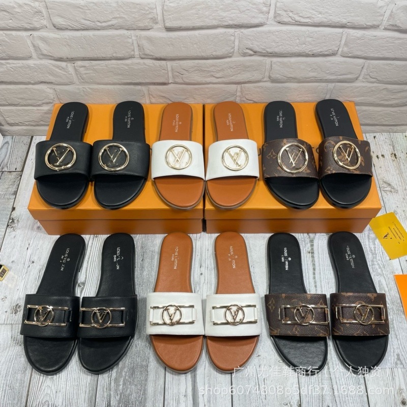 Foreign Trade L's 2025 New European and American Women's Slippers with Metal Buckles for Home and Outdoor Wear Beach Flats Slippers Foreign Trade L's 2025 New European and American Women's Slippers with Metal Buckles for Home and Outdoor Wear Beach Flats Slippers