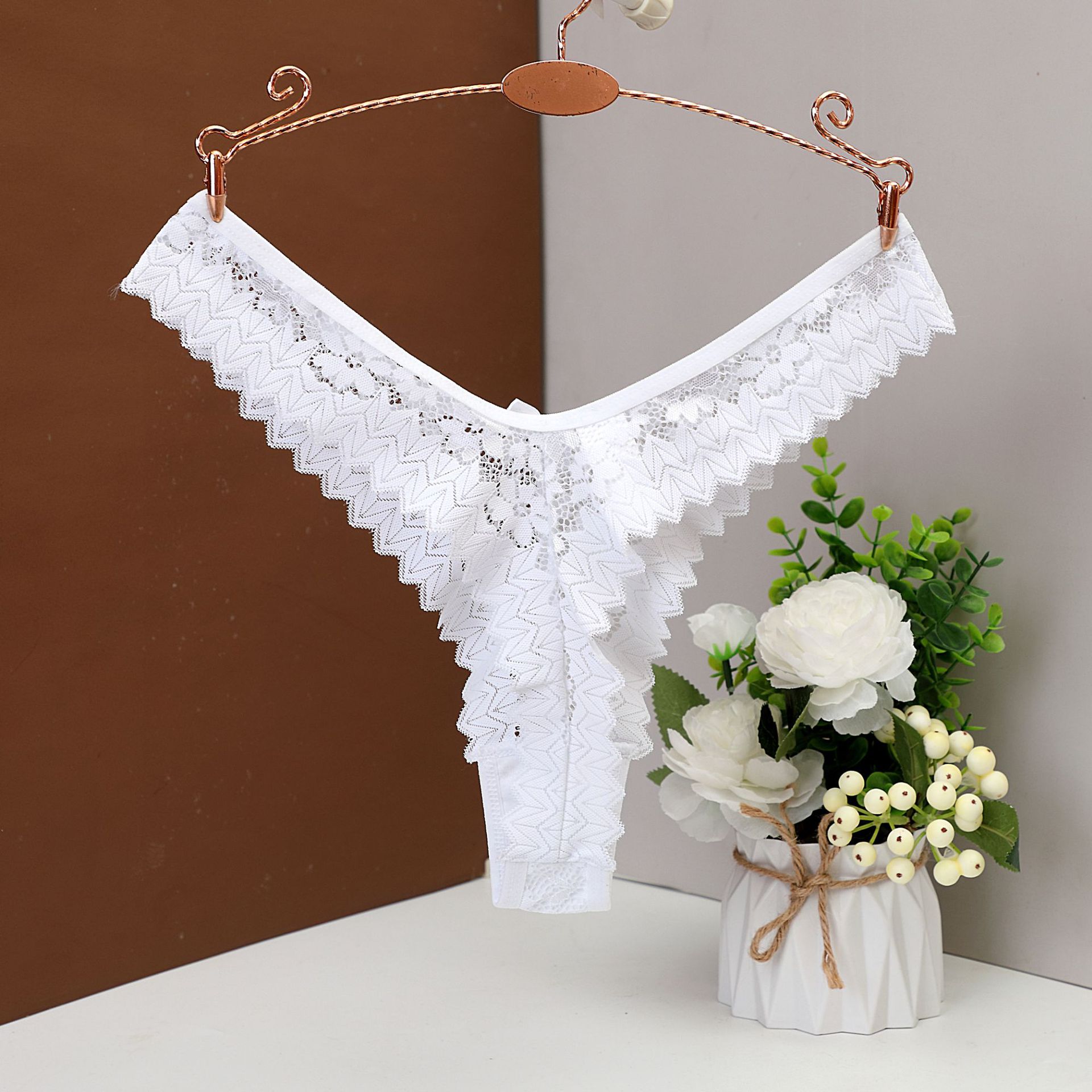 Solid Color Flower Low Waist Thong Panties display picture 20