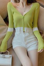 v������Ů�����Ը�������֯����2025����ƴɫ�̿�¶���������䳱