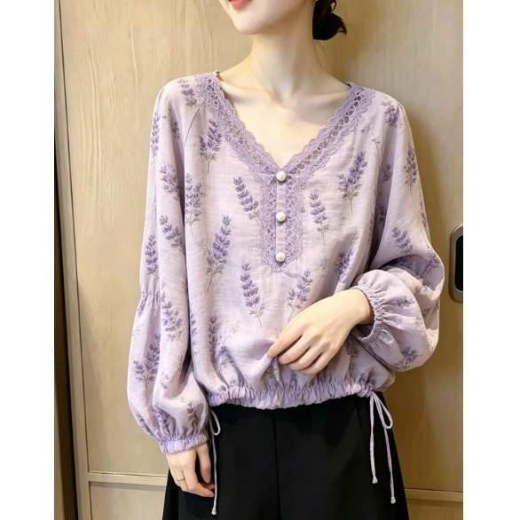 French-style lavender floral shirt for women, early autumn 2026 new model, lace-trimmed V-neck, drawstring waist, lantern sleeve top