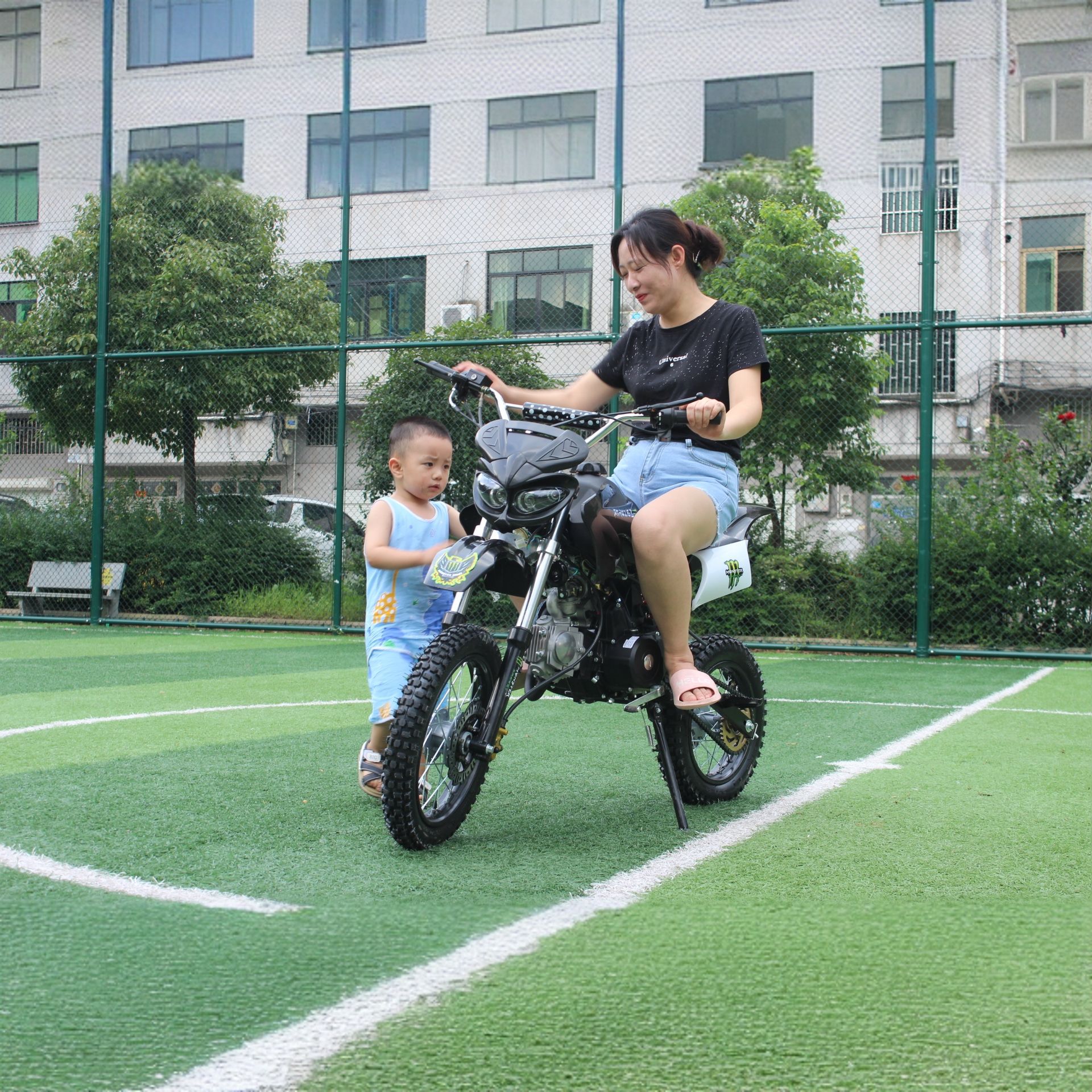 Small Off-Road Mountain Dirt Bike Fuel-Powered Two-Wheeler 125Cc All-Terrain Mountain Dirt Bike