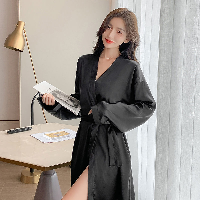 Camisón de otoño e invierno, dama de honor de seda de hielo femenino, bata de la mañana, bata de baño sexy, estilo de hotel, servicio a domicilio suelto de gran tamaño para damas