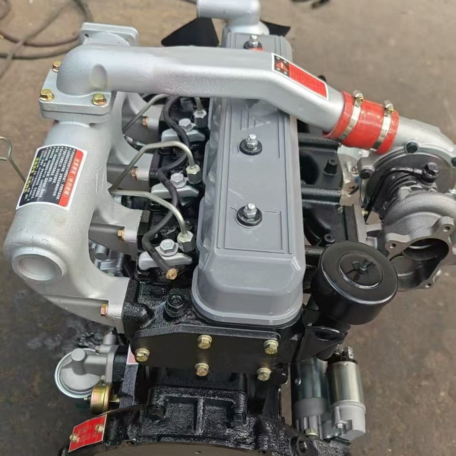 Remanufactured Xinchai A498BZG.C490BPG wheel excavator, Heli 3-ton forklift, Isuzu 4JG1 engine
