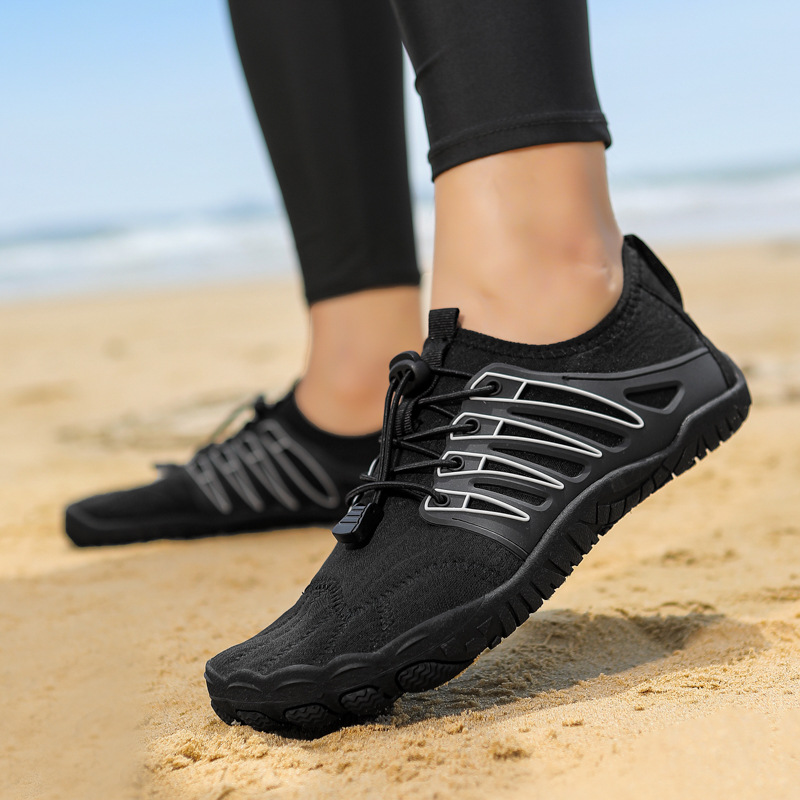 Zapatos de playa transfronterizos de pareja transpirables antideslizantes y rápidos, cinco dedos, zapatos de surf, zapatos de buceo, descubierto al por mayor.
