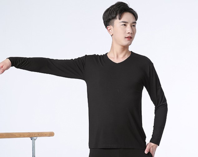 Black v-neck long-sleeved top