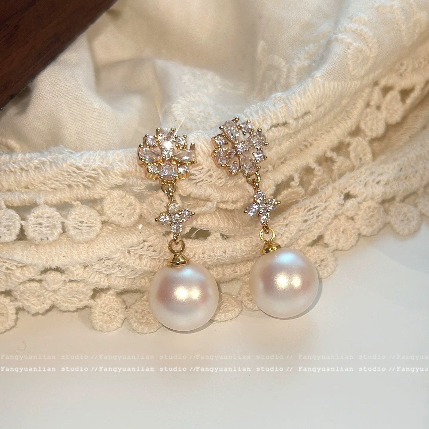 128#Sakura light pink cross flower cluster pearl earrings