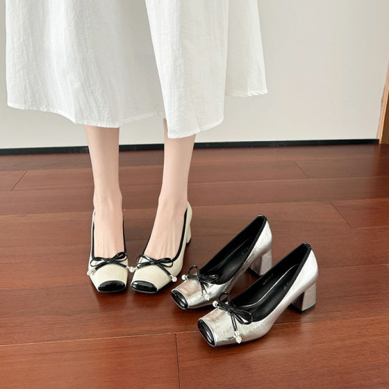 French Style Retro Pig Nose Leather Ballet Shallow Mouth Square Toe Mary Jane Shoes with Bow silver