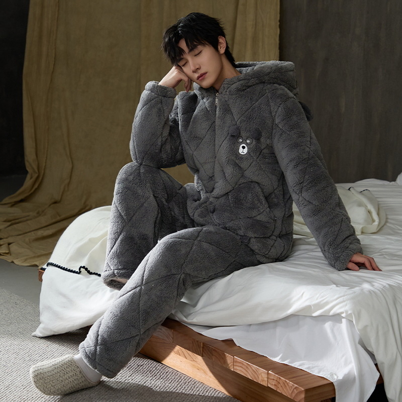 Pijamas de algodón de tres capas para hombres 2024 invierno de lana de coral de manga larga suelta y gruesa ropa de casa cálida set casual