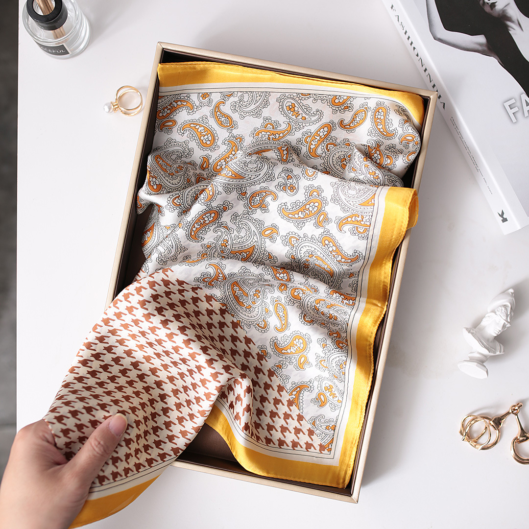 Spring New 70CM Square Versatile Decorative Professional Thin Korean Small Scarf for Women_voghion.com