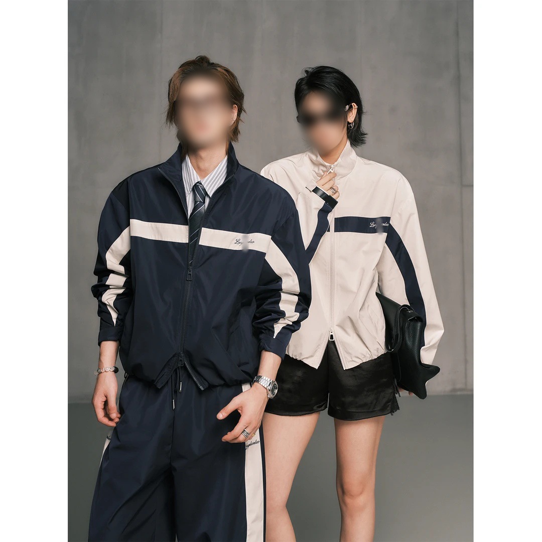 2026 early autumn new arrivals: American-style stylish niche fashion color-blocked jacket and loose-fitting pants trendy outfit