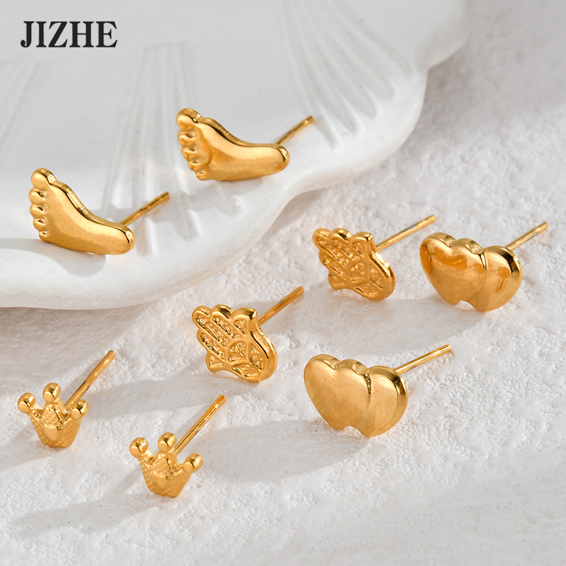 Casual, Simple Style, Streetwear Style 1 Pair Casual Simple Style Streetwear Heart Shape Crown Plating 304 Stainless Steel Ear Studs