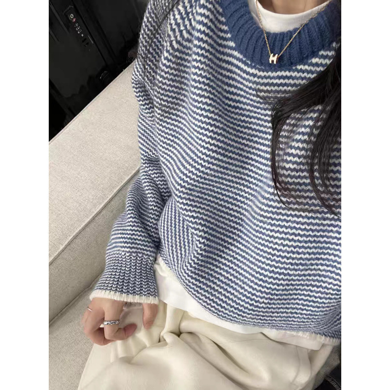 Kaning Blue Wavy Striped Knit Sweater 2026 Autumn and Winter New Style Lazy Style Round Neck Contrasting Color Retro Sweater for Women Kaning Blue Wavy Striped Knit Sweater 2026 Autumn and Winter New Style Lazy Style Round Neck Contrasting Color Retro Sweater for Women