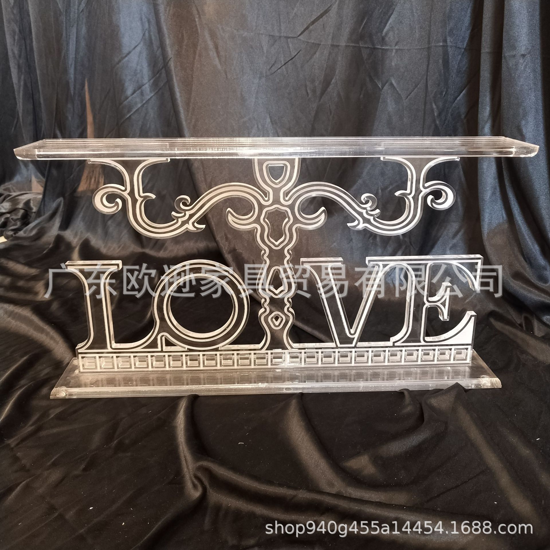 LOVE字母亚克力装饰品