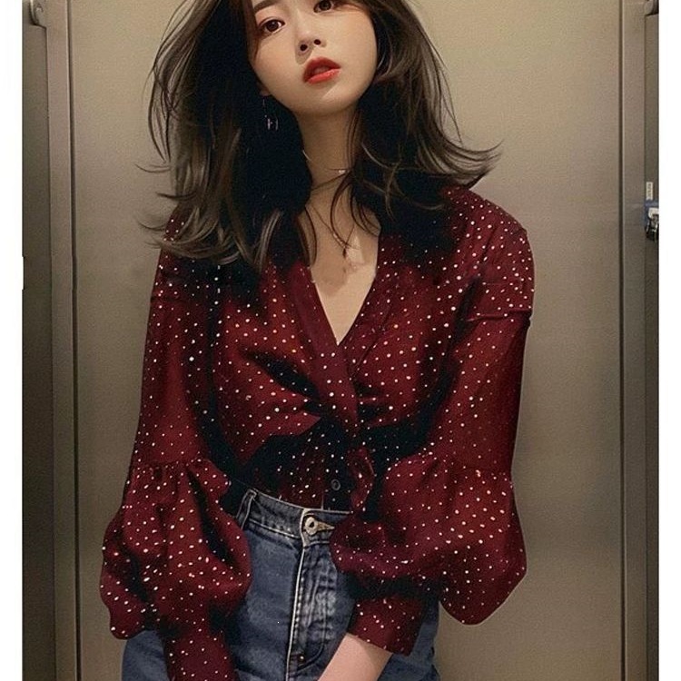 独特漂亮洋气高端别致小衫酒红色波点灯笼袖长袖衬衫女装欧货