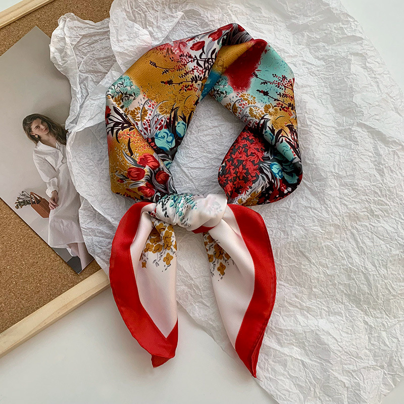 Bufanda de seda, bufanda cuadrada pequeña, sensación premium, nuevo estilo coreano, chal de seda de imitación dulce y fresco, bolso de flores, pañuelo en la cabeza, cinturón para el cabello