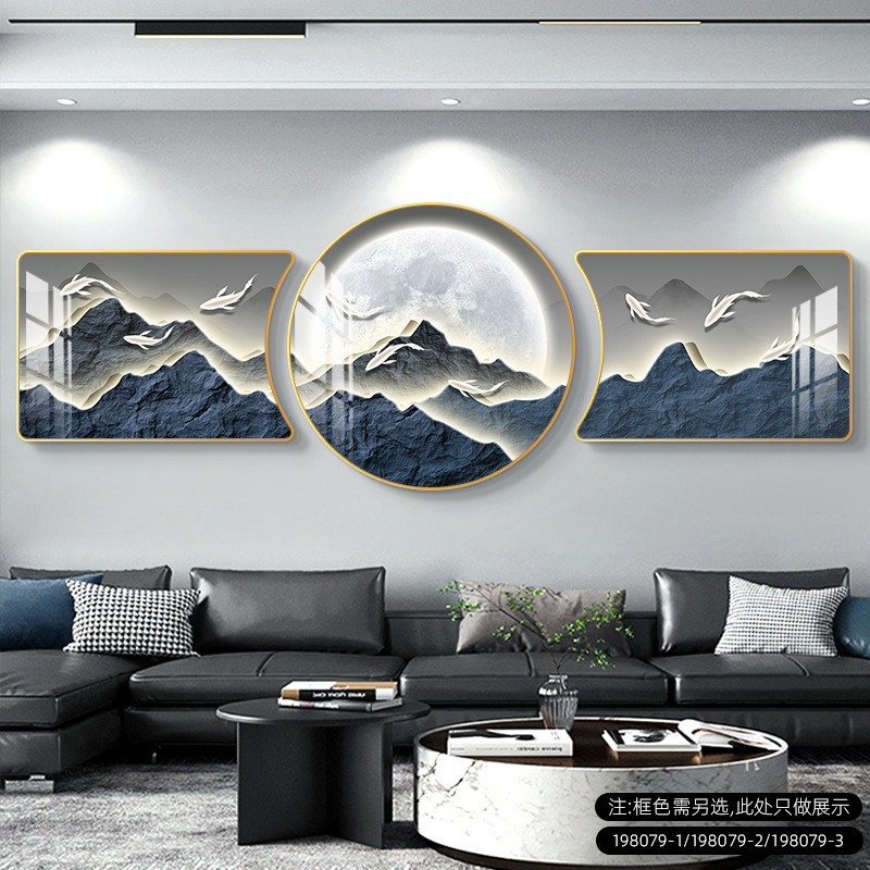 ソファーの背景の壁は絵の寓意を掛けます。|undefined