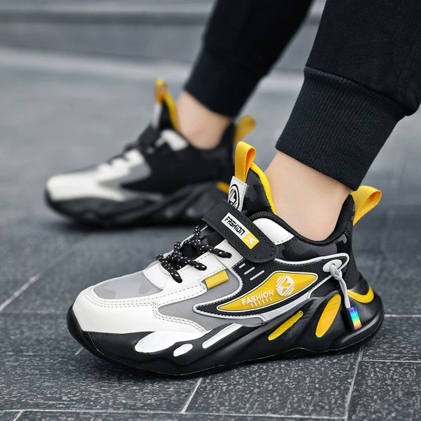 1876-1 Black and yellow leather