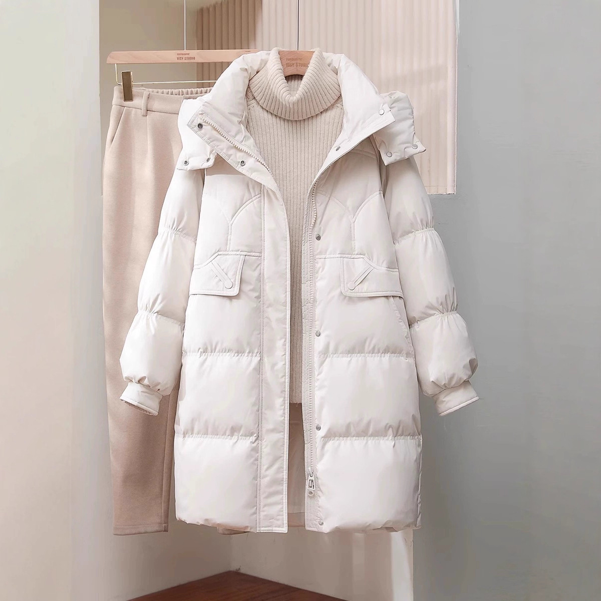 2025 New Women's Winter Mid-Length down Jacket for Petite Figures, Slimming Hooded Fashion Thickened White Duck down Coat