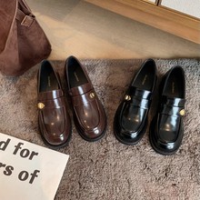 ���ы�ͬ��ţƤ��~�ٴ�A�^С���һ�_�Ŵָ�����СƤЬŮ��