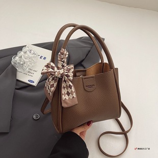 High-End Handbags for Women, New Niche Bucket Bags, Commuting Versatile Shoulder Crossbody Bags, Popular Women's Bags, Large