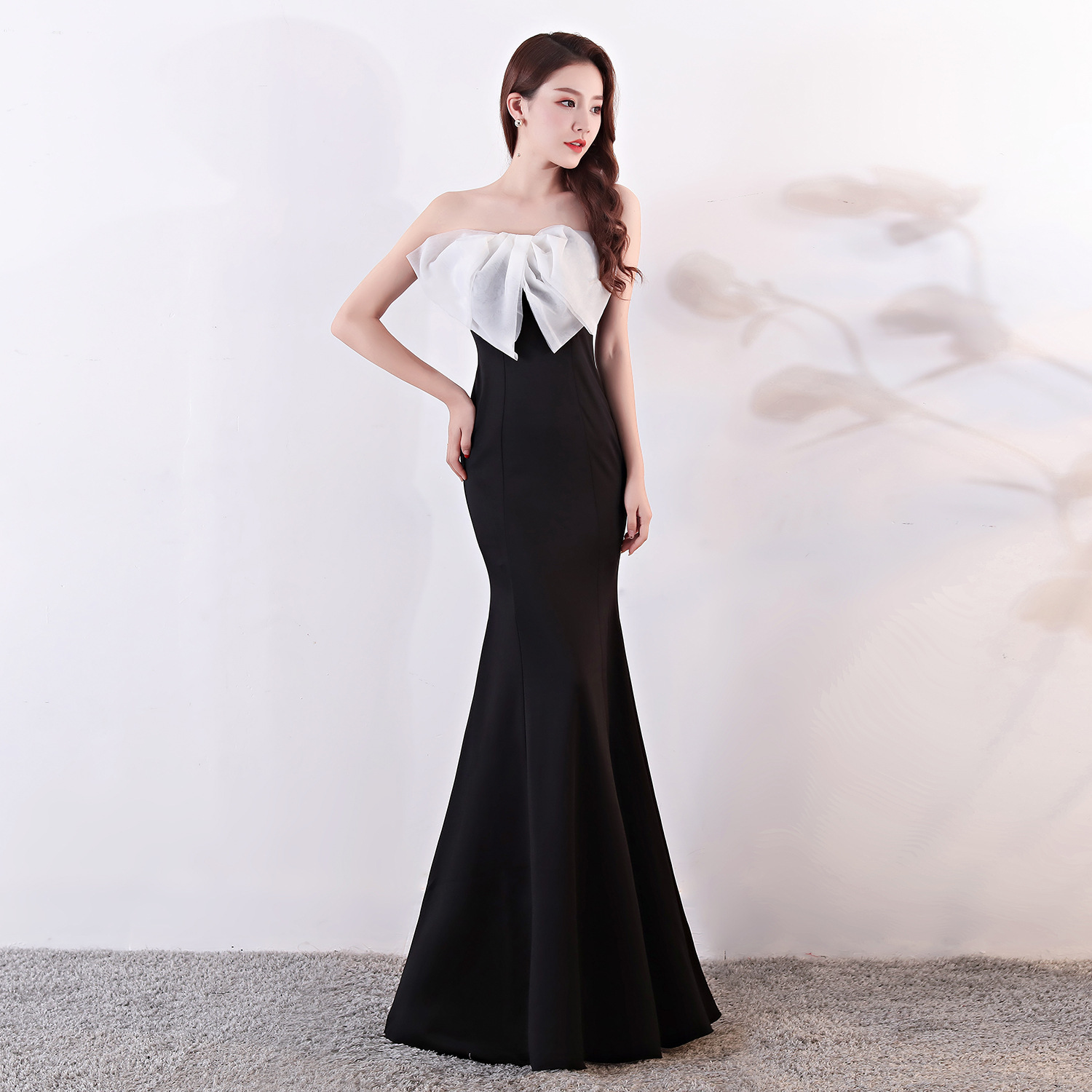 1377# Evening Dress Long 2018 New Sexy Banquet Host Strapless Fishtail Slimming Short dress Women
