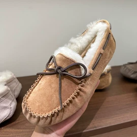 女式雪地靴;男式雪地靴;厚底拖鞋