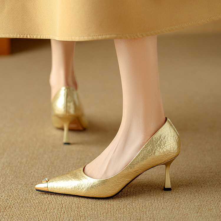 Niche Design Celebrity Pointed High Heels 2024 New Gold Metal Pointed Rhinestone Stiletto Heel Cowhide Shoes Women Niche Design Celebrity Pointed High Heels 2024 New Gold Metal Pointed Rhinestone Stiletto Heel Cowhide Shoes Women