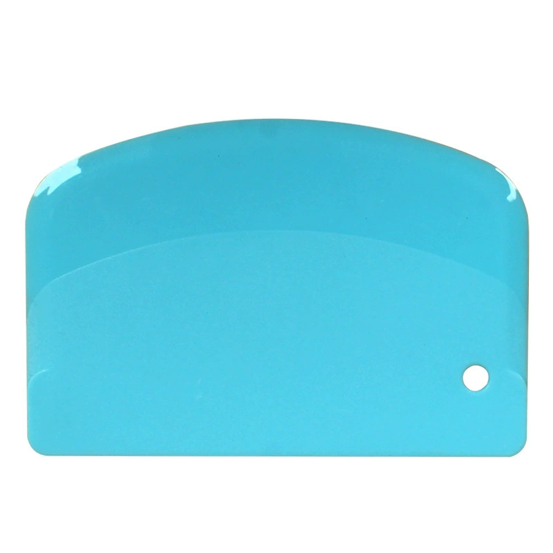 Baking tools in stock PP plastic semicircular scraper cream cake dough cutting knife D-shaped scraper hot selling baking