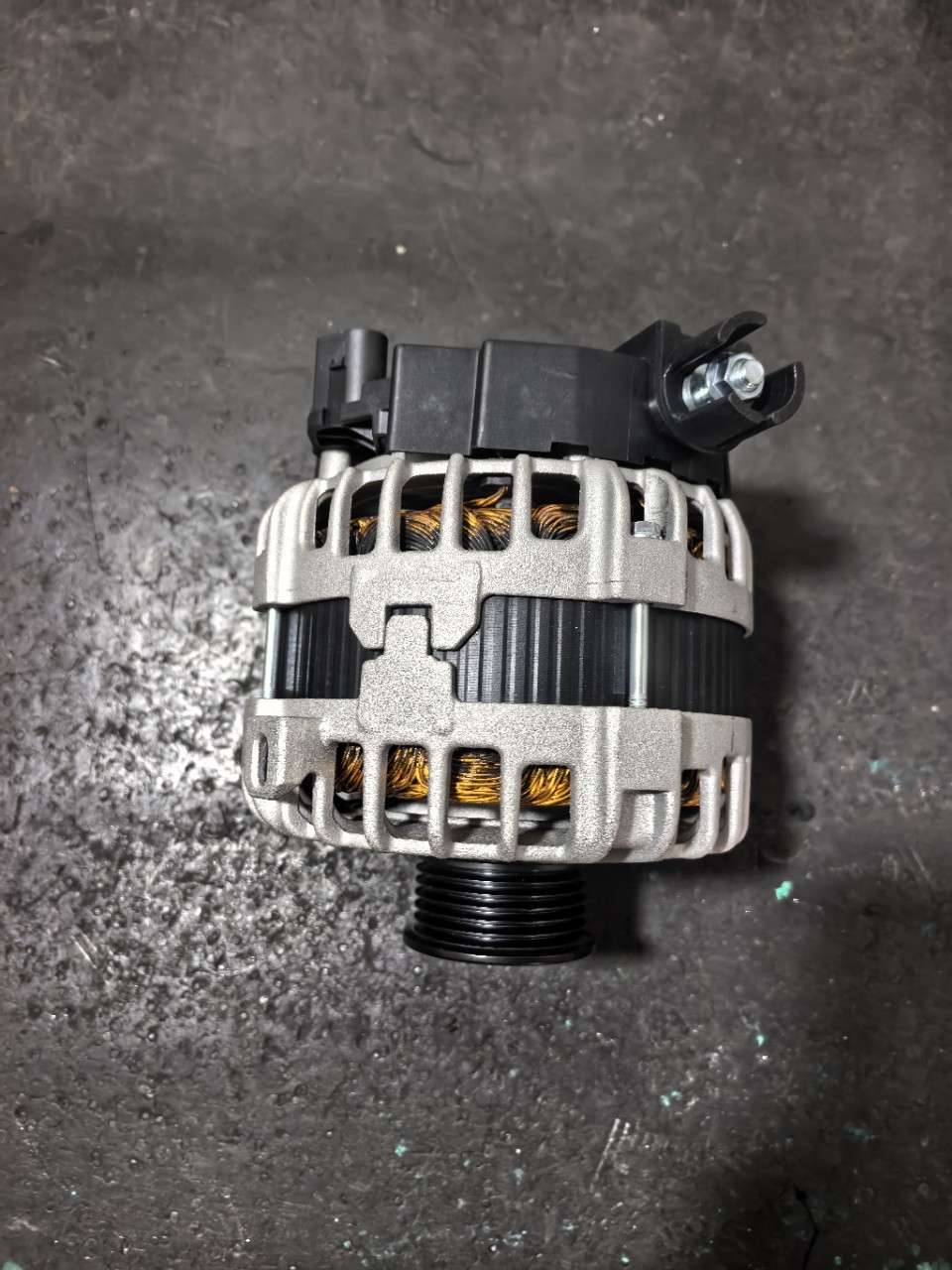 LR105985 Generator